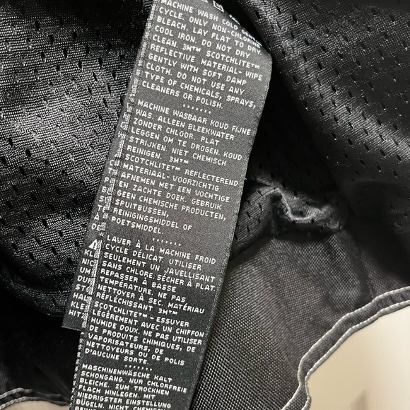 NWOT Harley-Davidson Black and Red Lightweight Motorcycle Jacket - Picture 12 of 14